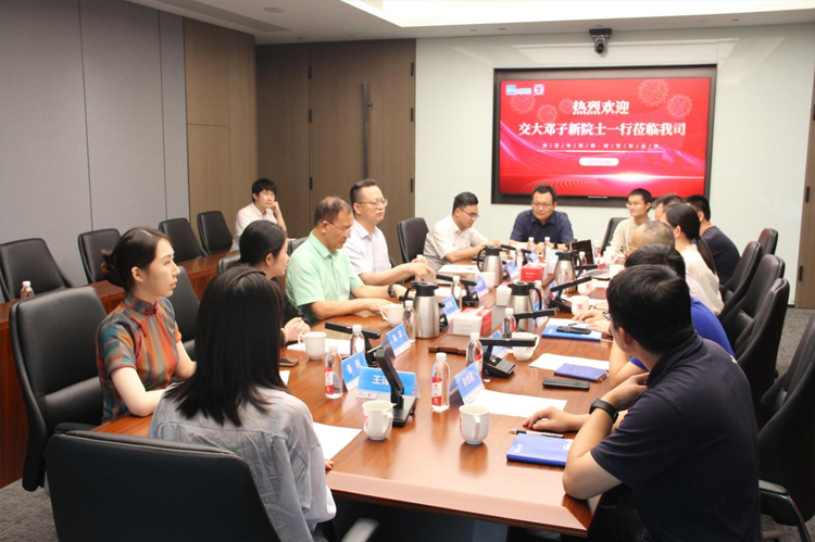 中国科学院邓子新院士和678体育市天宁区副区长倪云泽率队一行到我司参观调研